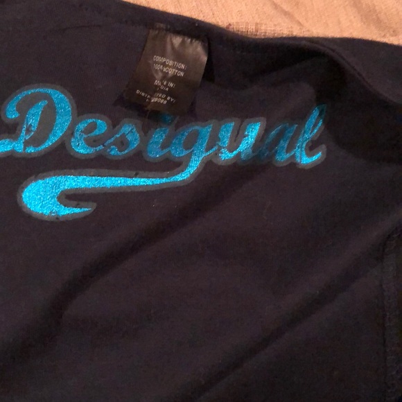 Beautiful top - Picture 5 of 8